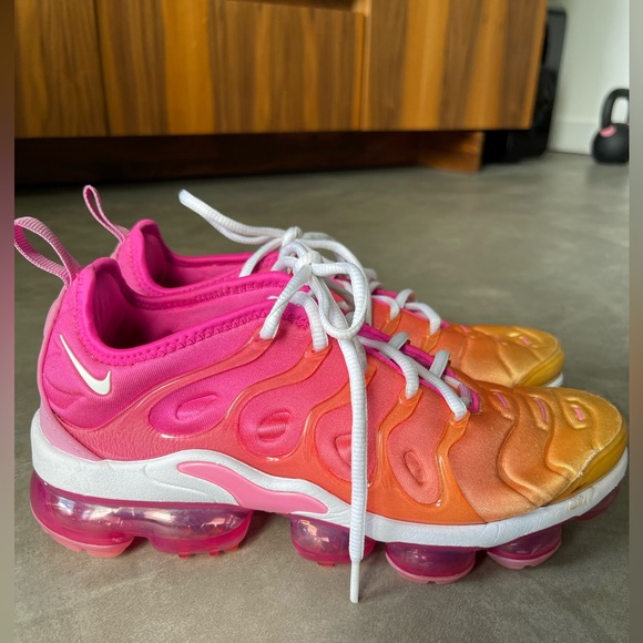 Nike Shoes - Nike Air Vapormax Plus - 8 Womans